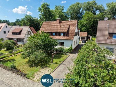 Hauptbild Viel Platz für Familie, Wohnen & Arbeiten. 1-2-Familienhaus mit XXL-Garten & Nebengebäude in Neckartailfingen.